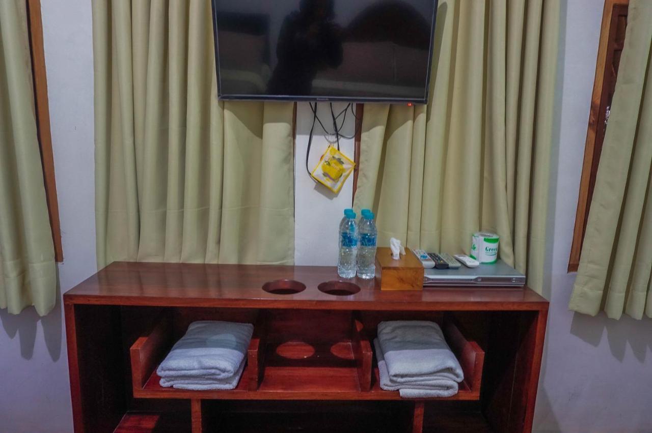 Wisma Pulau Merah Pasanggaran Екстер'єр фото